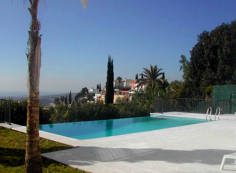 /db//1273083794view_pool.JPG