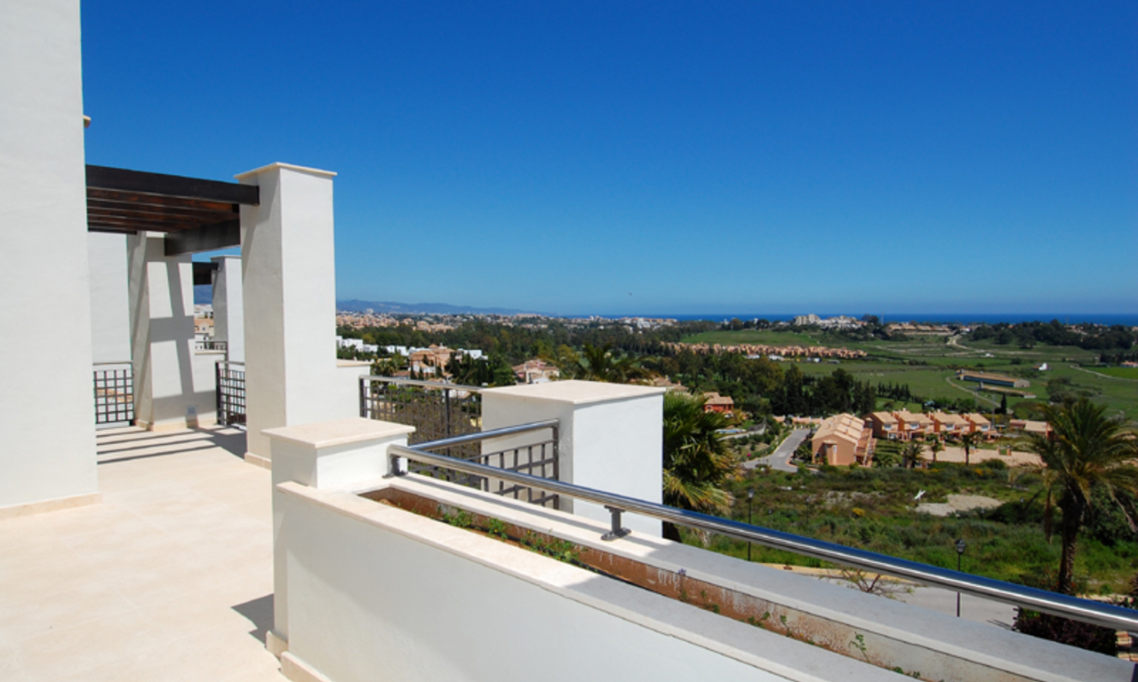Luxury apartments for sale in the area Marbella - Benahavis 3