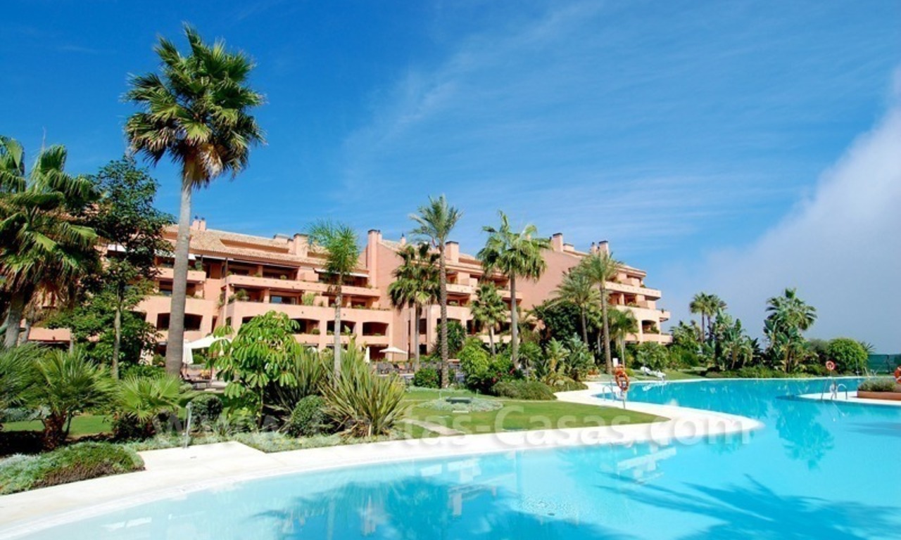 Luxury beachfront apartment for sale in Malibu, Puerto Banus, Marbella 0