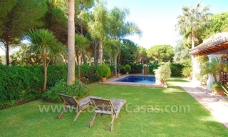 Beachside villa for sale on the New Golden Mile between Marbella and Estepona 3