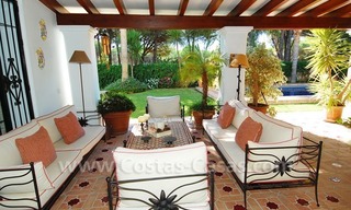 Beachside villa for sale on the New Golden Mile between Marbella and Estepona 14