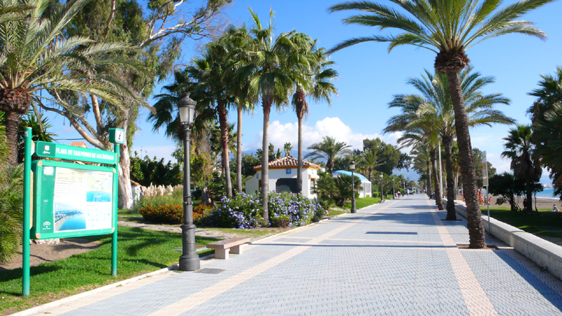 San Pedro Boulevard promenade