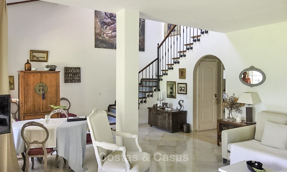 Cozy semi-detached villa for sale on first line golf in Marbella West 14111