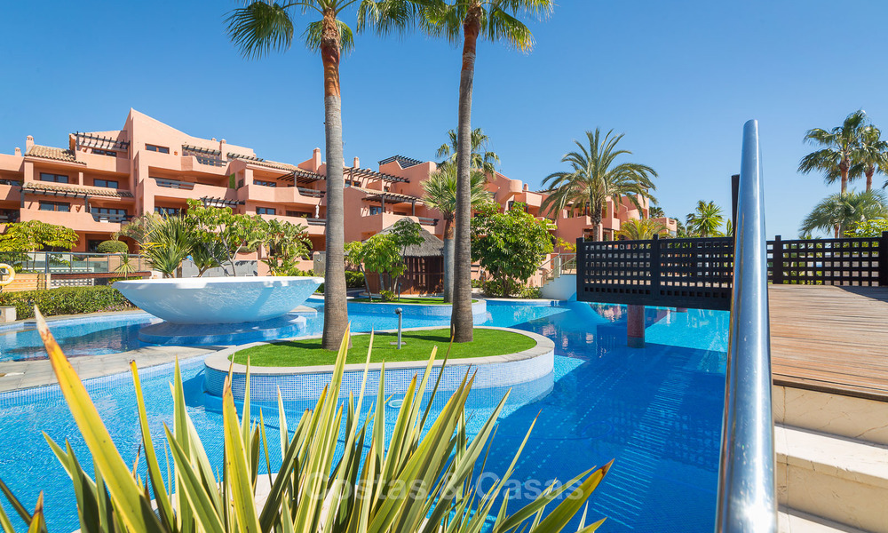 Luxury Apartments for sale in beachfront resort, New Golden Mile, Marbella - Estepona 5292
