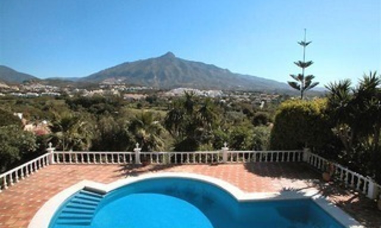 Spacious luxurious villa for sale, at the centre of the Golf valley Nueva Andalucia at Marbella 0
