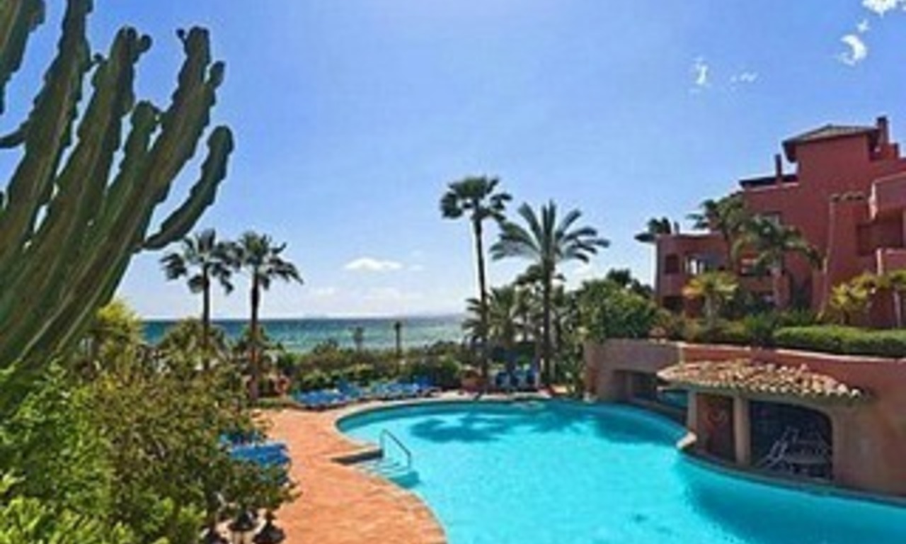 Frontline beach Penthouse apartment for sale, New Golden Mile, Marbella - Estepona 3
