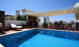 Penthouse apartment with private pool for sale, Golden Mile, Marbella 14
