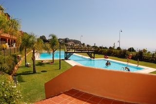 /db/huizen/1256222062pool_2.JPG.thumb.JPG