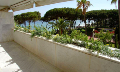 Luxury apartment for sale, frontline beach Golden Mile - Marbella centre 