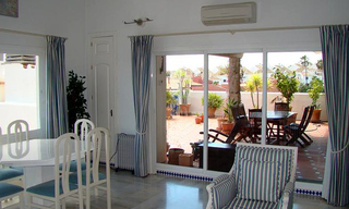 Beachfront penthouse apartment for sale in Estepona 6