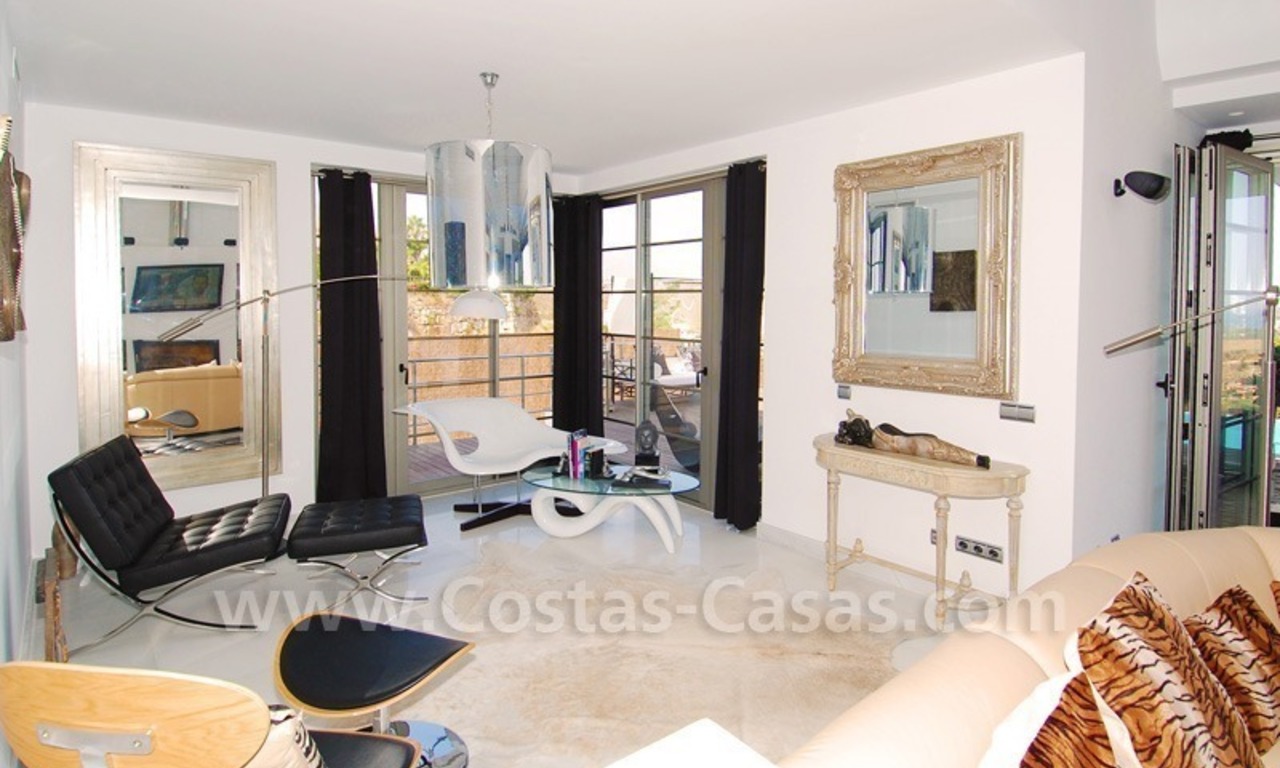 Distressed sale - Modern style villa for sale in a gated golf resort between Marbella, Benahavis and Estepona 15