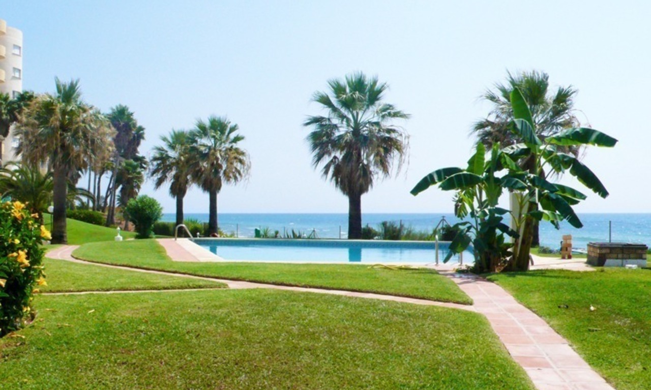 Frontline beach apartment for sale in Mijas, Costa del Sol 2