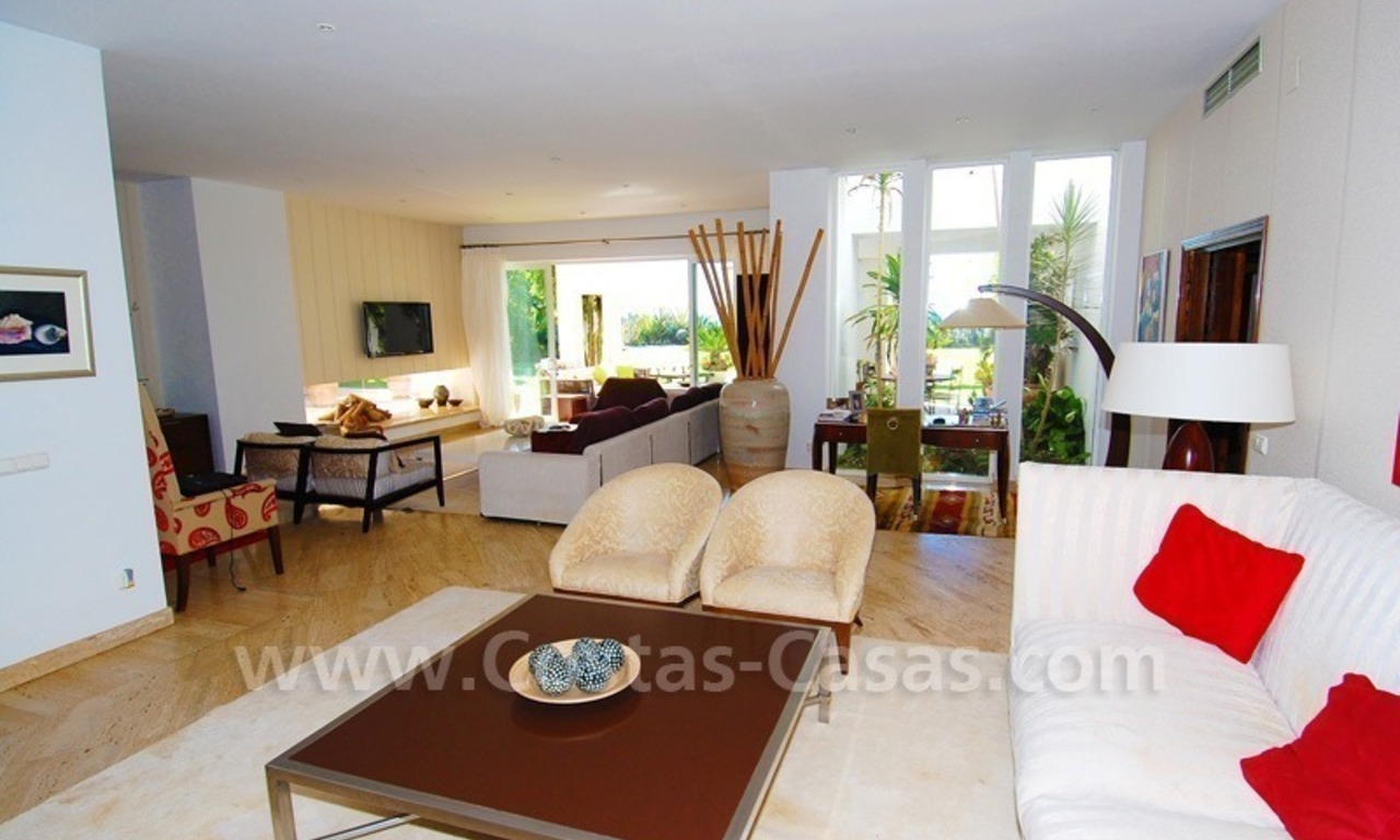Exclusive frontline beach villa for sale, Marbella - Estepona 15