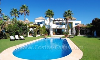 Exclusive frontline beach villa for sale, Marbella - Estepona 5
