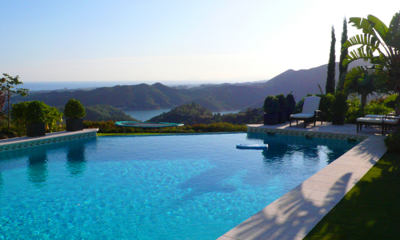 Exclusive luxury villa for sale in Marbella area on a large private plot with panoramic views 6