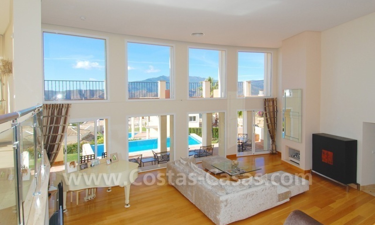 Contemporary style luxury villa for sale in Marbella 6