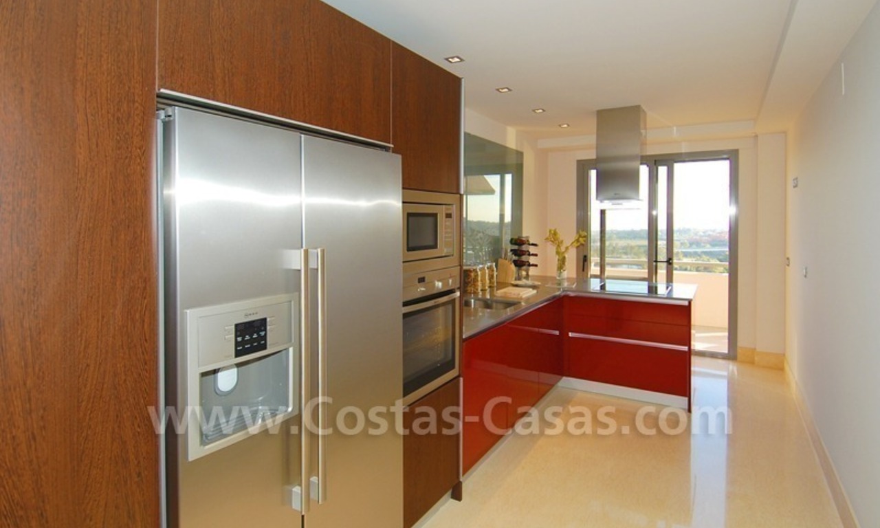 Modern luxury golf apartments with sea views for sale in the area of Marbella - Benahavis 18