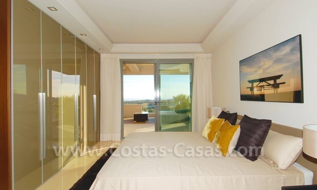 Modern luxury golf apartments with sea views for sale in the area of Marbella - Benahavis 19