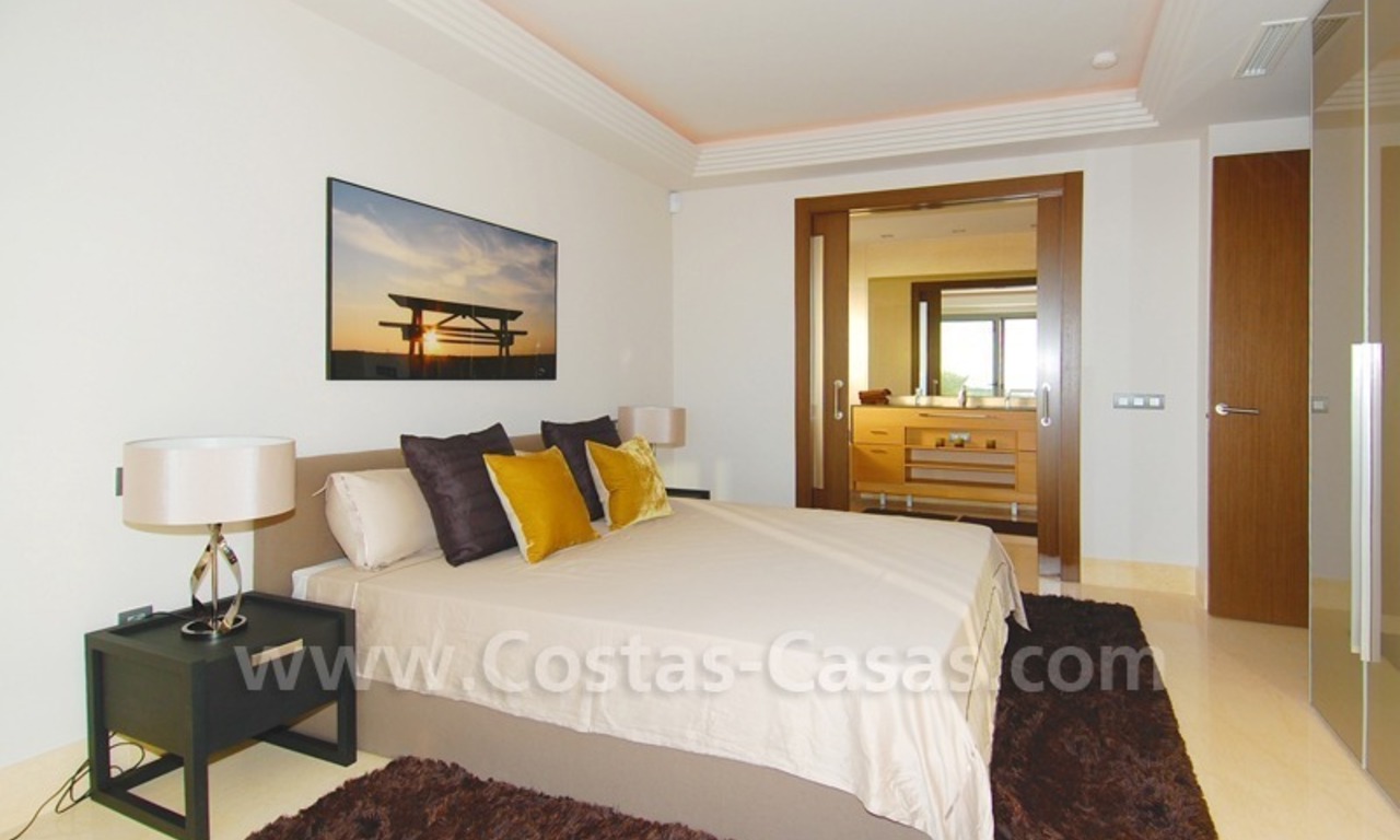 Modern luxury golf apartments with sea views for sale in the area of Marbella - Benahavis 20