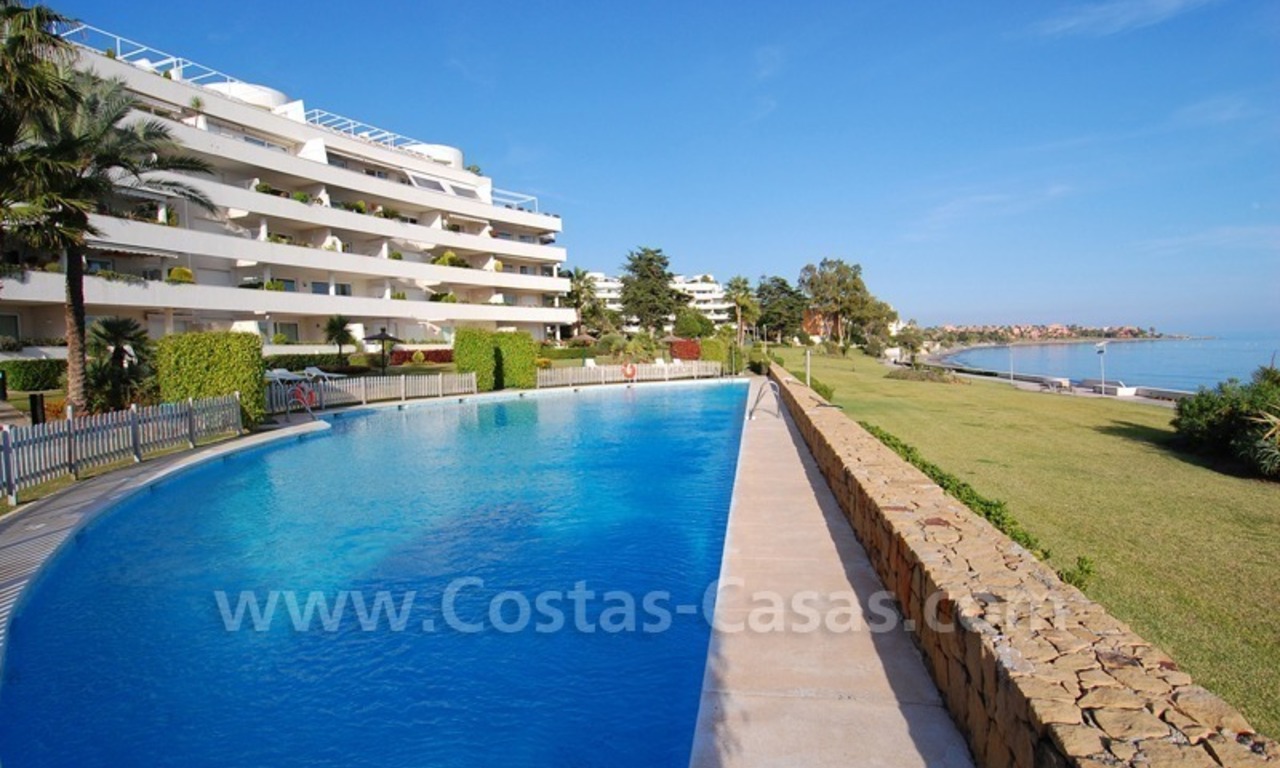 Beachfront apartments and penthouse for sale in a front line beach complex on the New Golden Mile, Marbella - Estepona 22