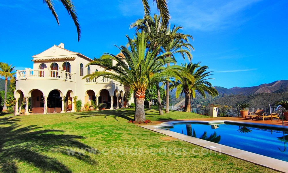 Great classic style villa for sale in El Madroñal, Benahavis - Marbella 22032