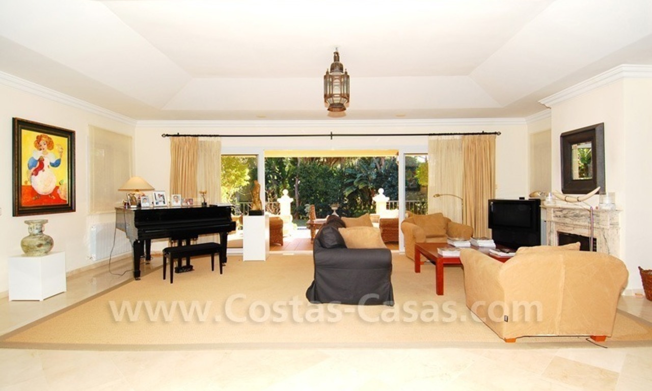 Spacious luxury villa for sale in Marbella east 12