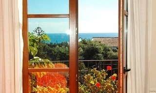 Charming beachside detached villa for sale in Eastern Marbella 12