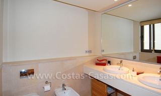 Bargain! Modern style luxury apartment for sale, golf resort, Marbella - Benahavis 28