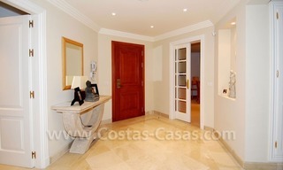 Ample luxury apartment to buy in Nueva Andalucia, Marbella 14