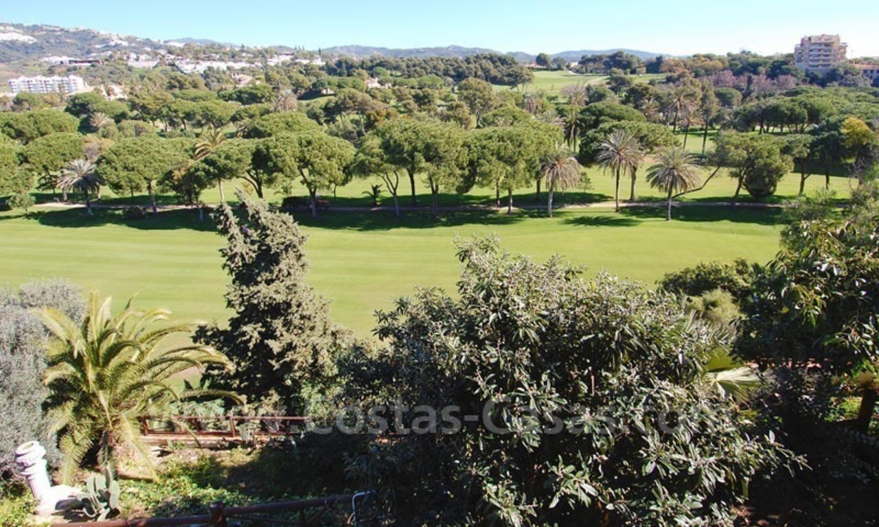 Frontline golf villa for sale in Marbella, walking distance to beach 1