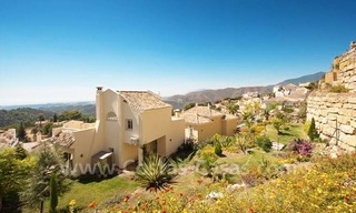 Bargain modern Andalusian style villa to buy in Marbella 5