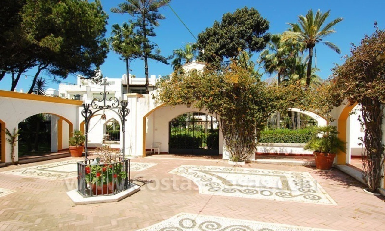 Spacious apartment for sale on the beachfront complex in Marbella on the Golden Mile 7