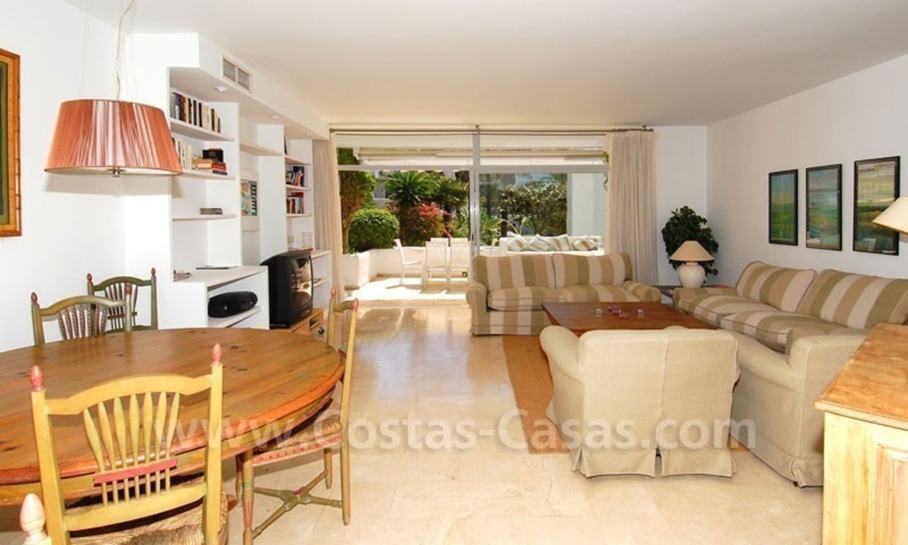 Spacious apartment for sale on the beachfront complex in Marbella on the Golden Mile 22