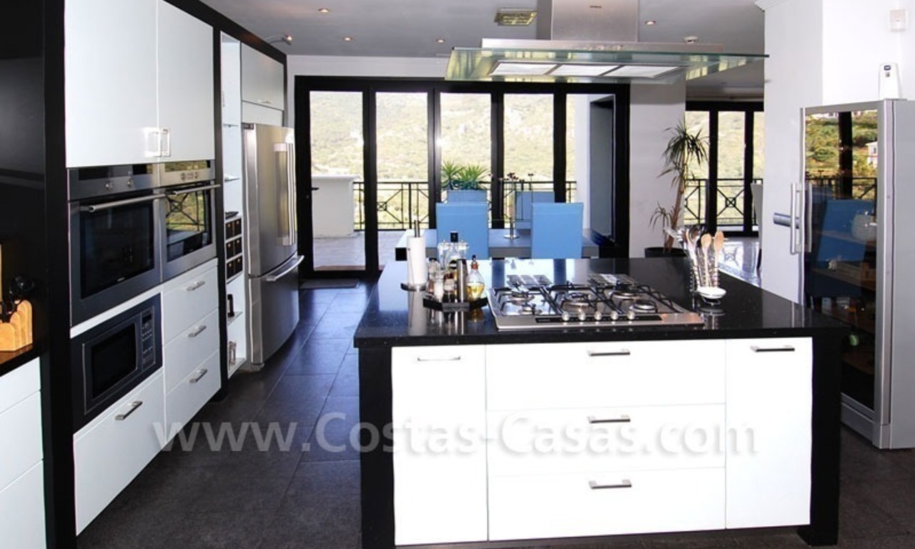 Contemporary villa for sale on front line golf, Benahavis – Marbella 14
