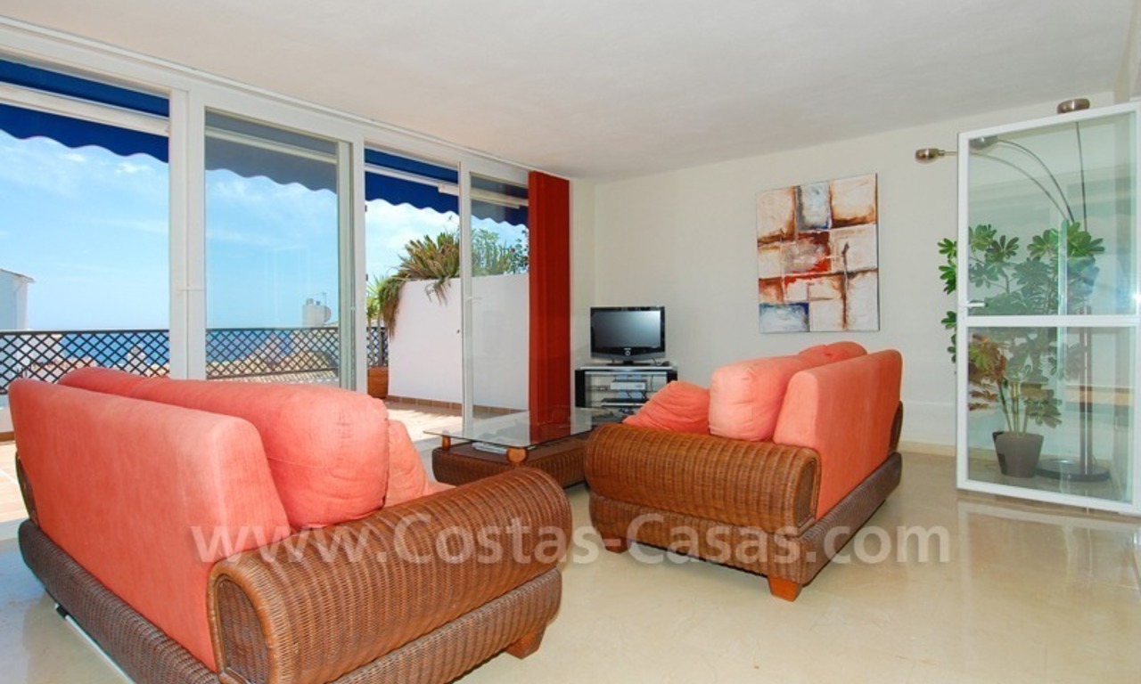 Penthouse apartment for sale in Puerto Banus, Marbella 7