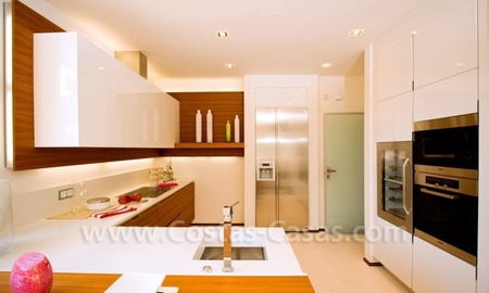 /db/huizen/1315065115kitchen_01_108941_3.jpg.thumb.jpg