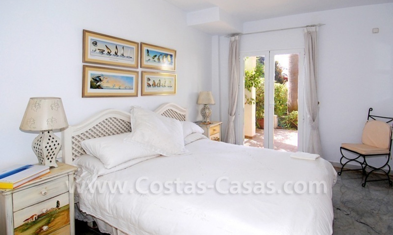 Seafront townhouse for sale in Marbella 11