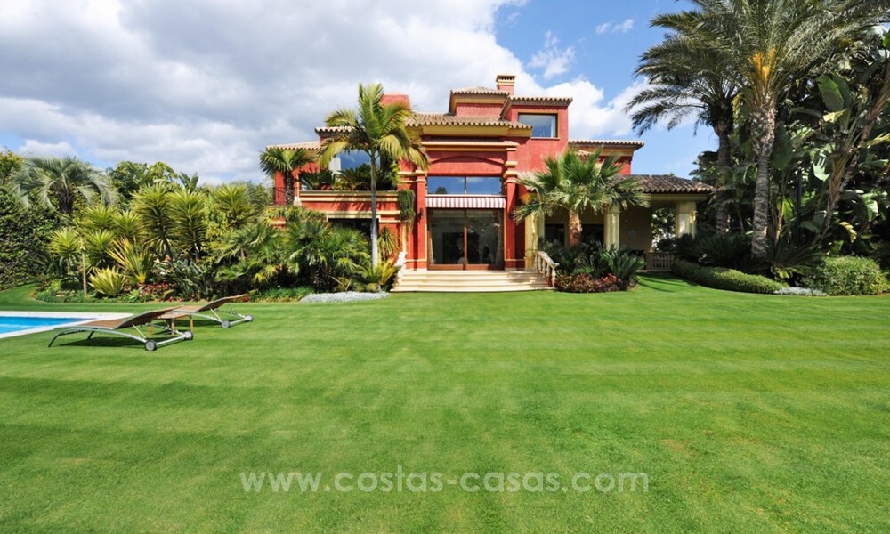 Luxury villa for sale in a gated community on the Golden Mile, Marbella 30453