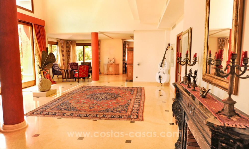 Luxury villa for sale in a gated community on the Golden Mile, Marbella 30454