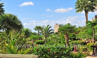 Luxury apartment for sale in an exclusive beachfront complex between Marbella and Estepona centre 3