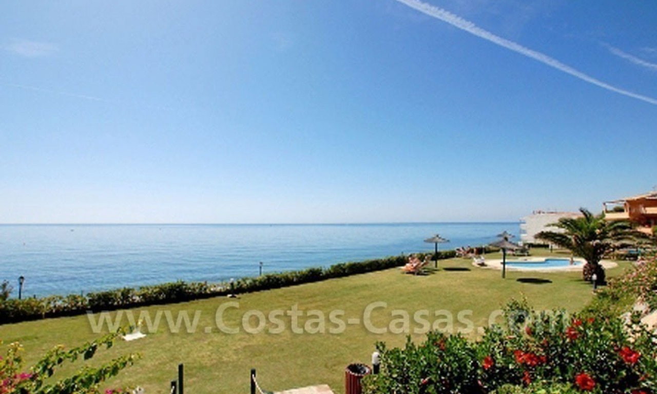 Beachfront house for sale, frontline beach complex in Estepona, Costa del Sol 4