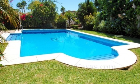 /db/huizen/1323358143pool_01_108289.jpg.thumb.jpg