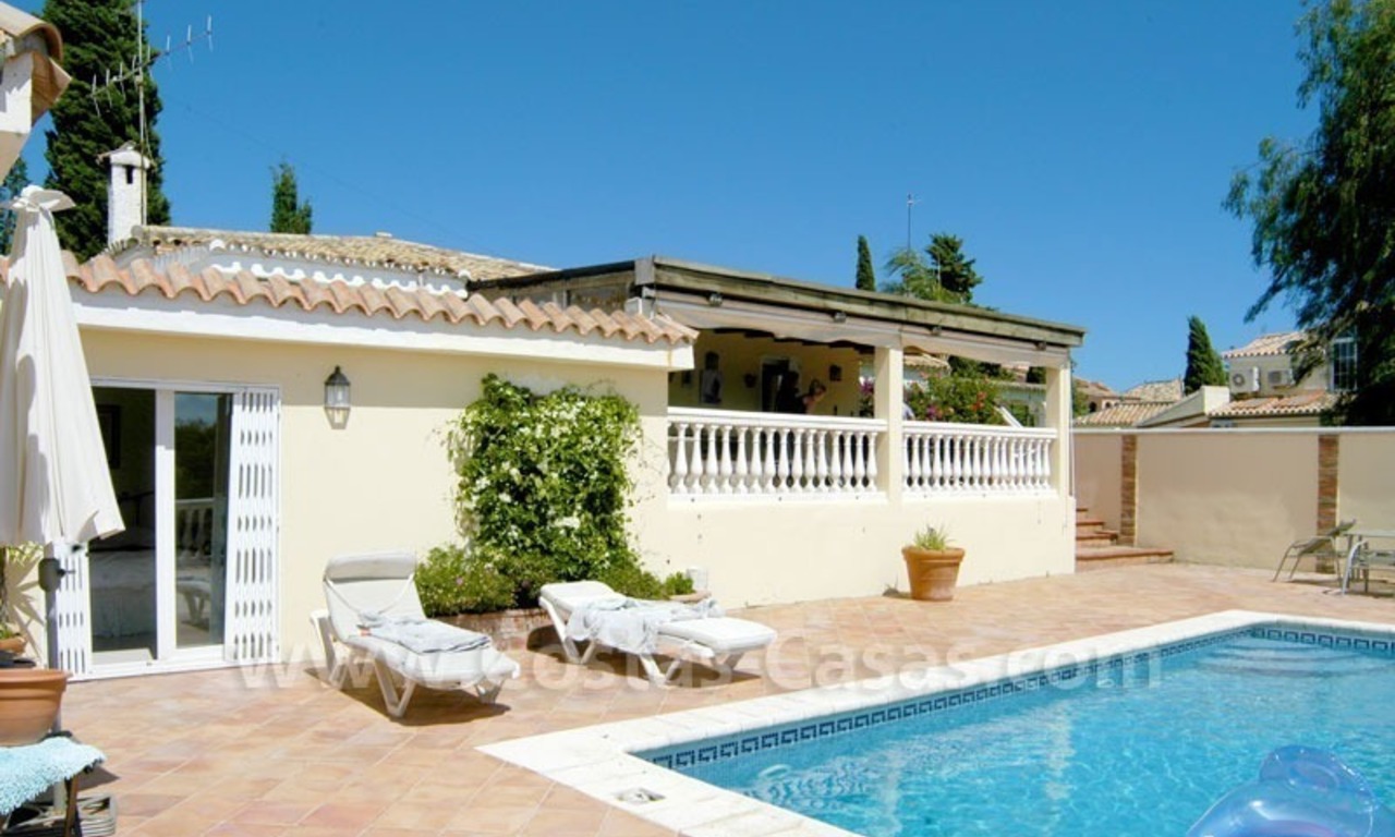 Bargain renovated detached villa for sale in Marbella 5