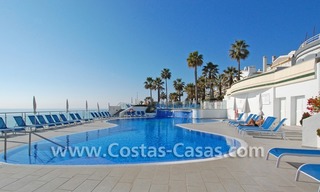 Frontline beach detached villa for sale on gated beachfront complex, Marbella - Estepona 8