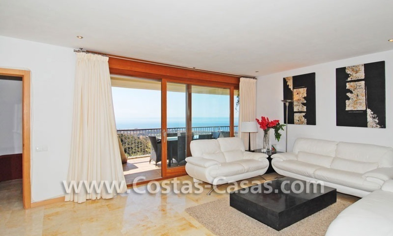 Modern style luxury apartment for sale in Marbella 5