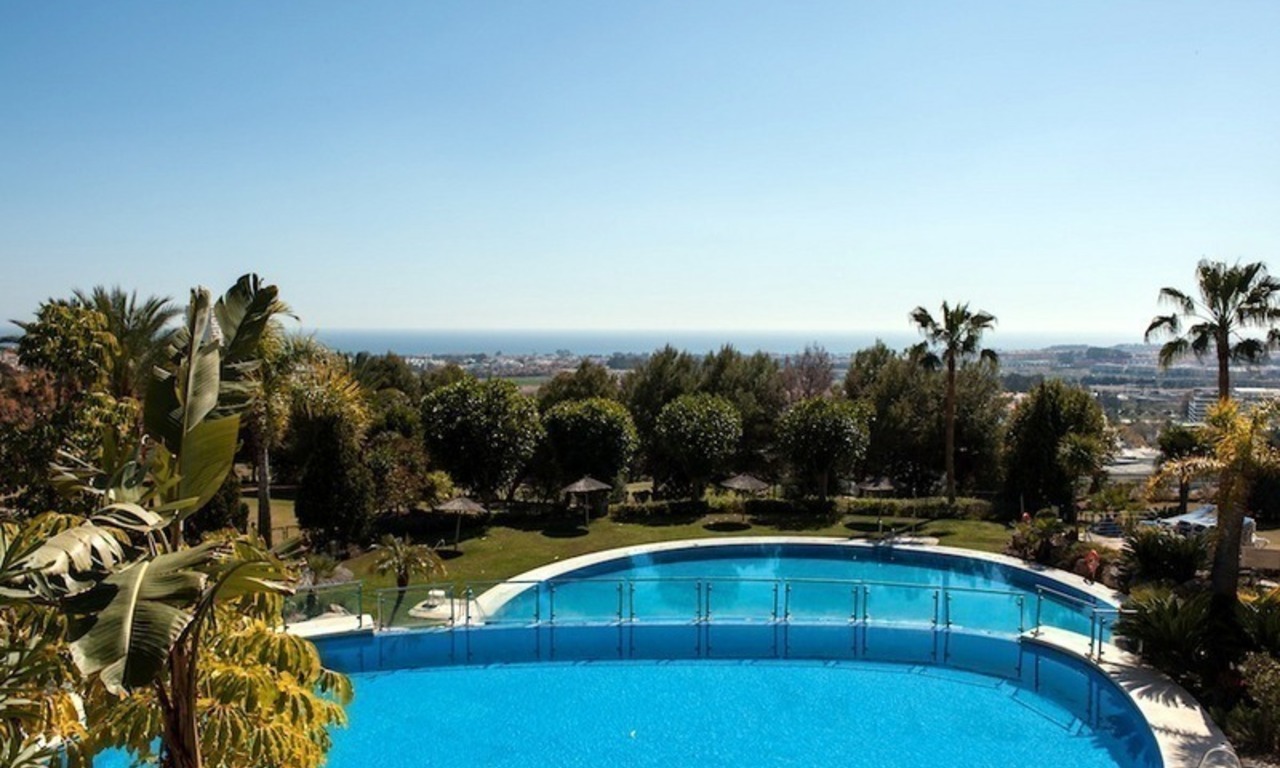 Luxury golf apartment for sale in Nueva Andalucia – Marbella 1