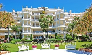 Exclusive beachfront apartment for sale, New Golden Mile, Marbella - Estepona 31
