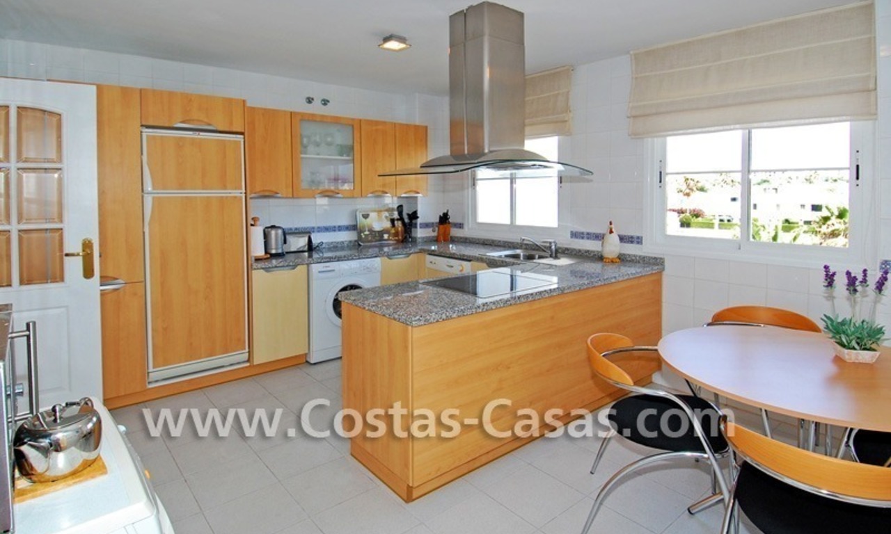 4-bedroomed penthouse apartment for sale on the beachfront complex in Marbella 12