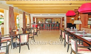 Luxury apartment to buy in a beachfront complex, New Golden Mile, Marbella - Estepona 13