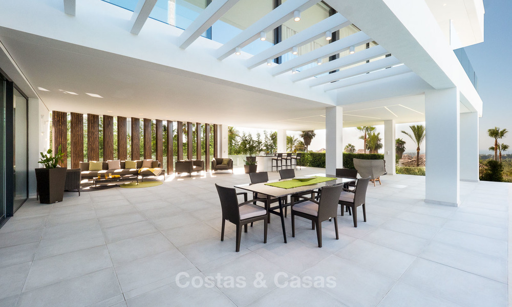 New modern luxury design villas for sale, Marbella - Benahavis, ready to move in, golf and sea views 7065